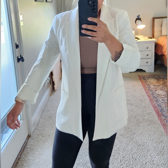 White Jacket - Picture 1 of 6